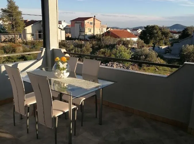 Grlic Family Croatia * ヴォディツェ